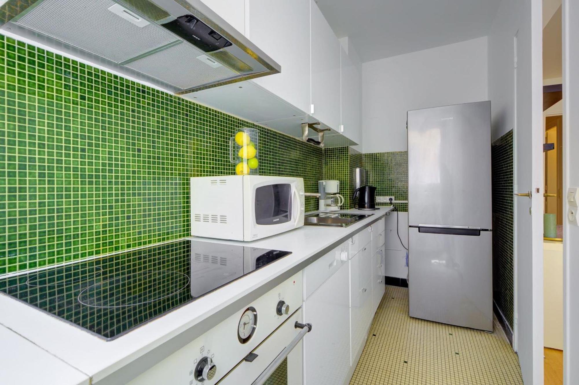 St Germain & Le Bon Marche With Balcony - Cityapartmentstay Párizs Kültér fotó